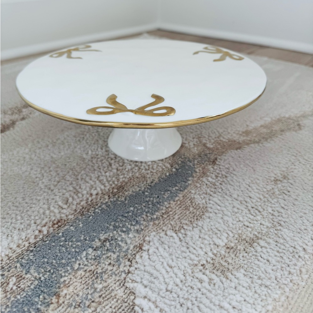 Elegant White and Gold Bow Cake Stand NWT